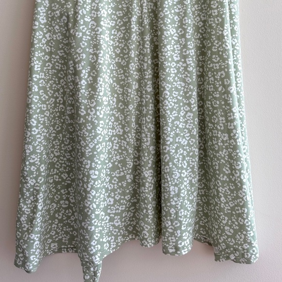 nine britton Green and White Animal Print Stretch Wrap Dress, Size Large - Picture 15 of 16